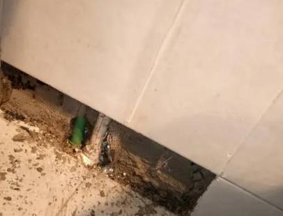 宁陵楼顶漏水维修公司分享下修复水管漏水的几种小方法